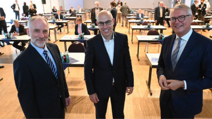 Diskutierten über den Welthandel (von links): Geschäftsführer Jürgen Lehmann, Prof. Gabriel Felbermayr und Vorsitzender Martin Steinbrecher. Bild: Torsten von Reeken